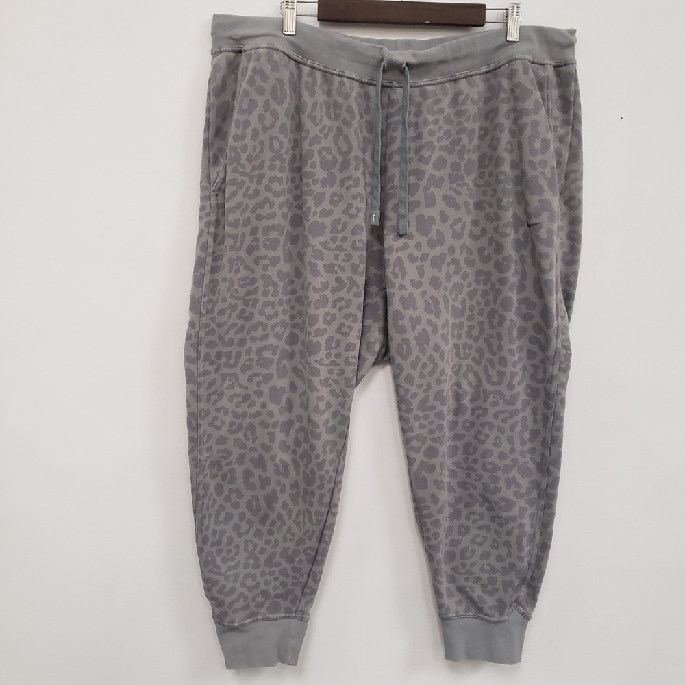 Nike Womens Gym Workout Animal Print Fleece Joggers‎ Size 2X High Rise Pull On